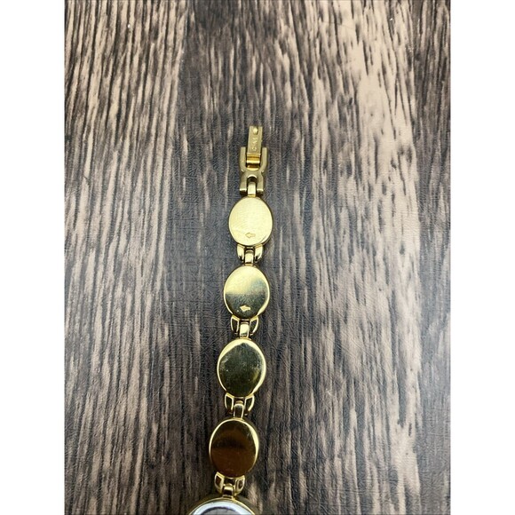 Vintage Ladies 7.25” Dress Watch Gold Tone Scarab Gemstone, New Battery main image 7